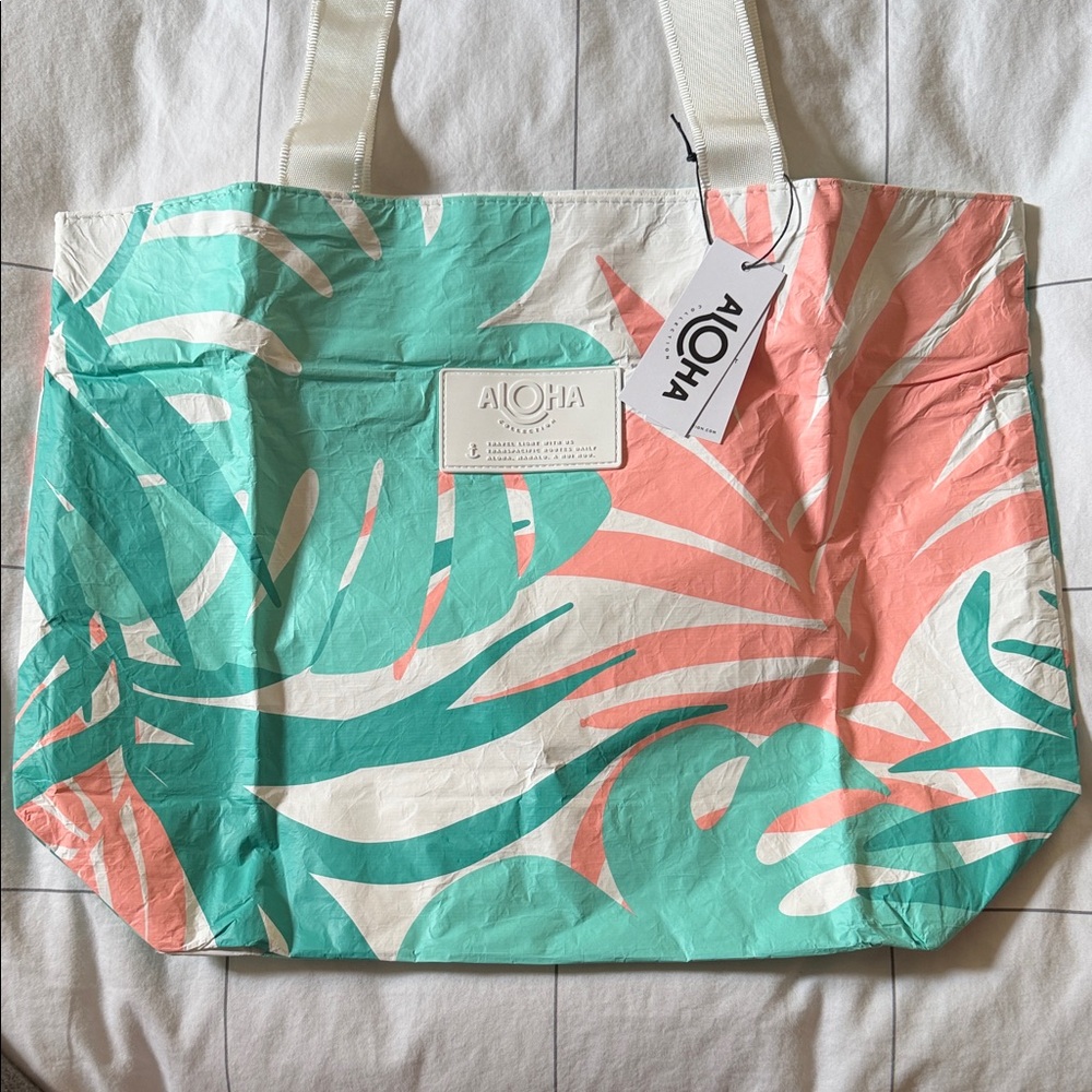 ALOHA Collection Leafy Tote - Pink and Green